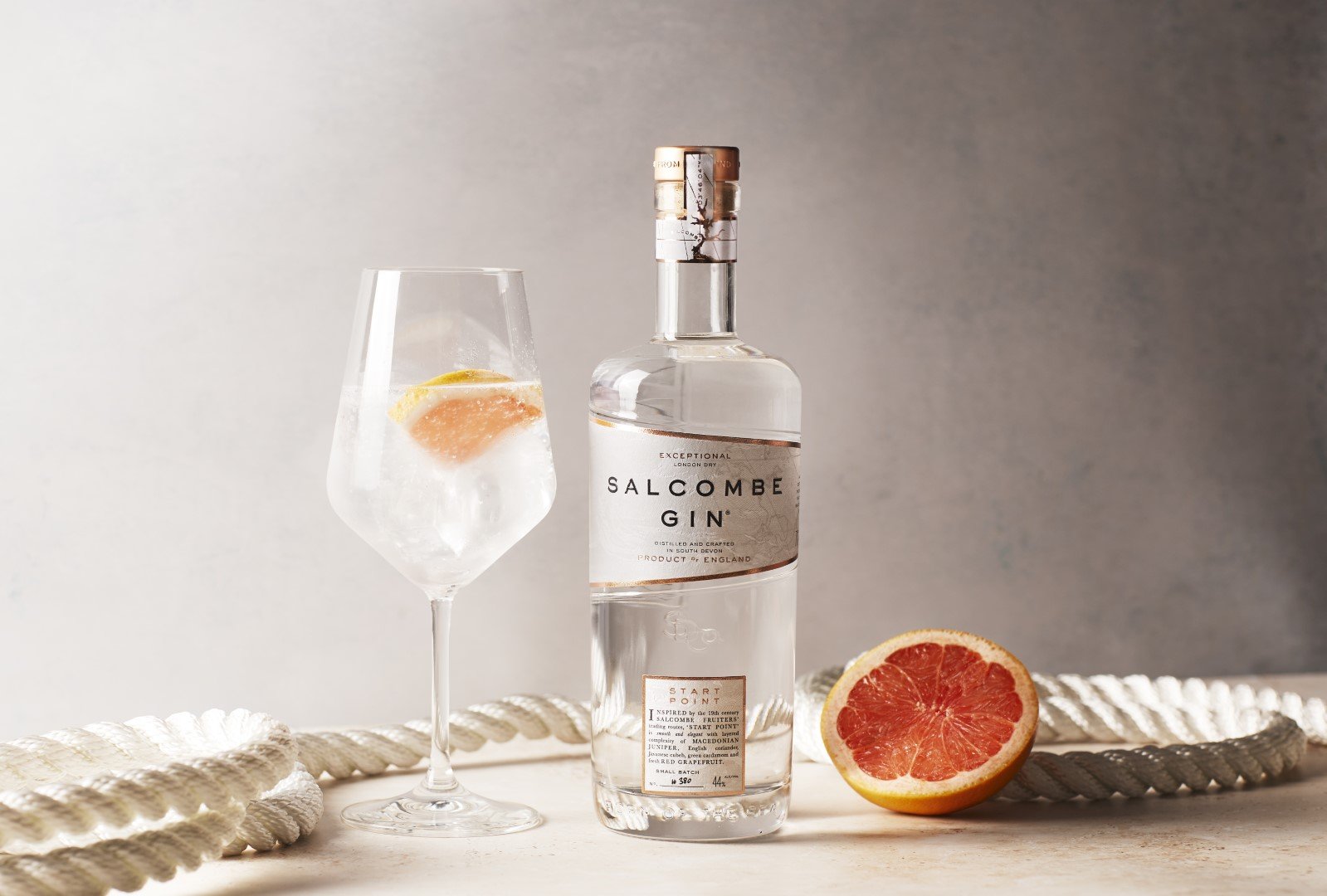 salcombe gin SHOT_02_START_POINT_111_GRAPEFRUIT_RT