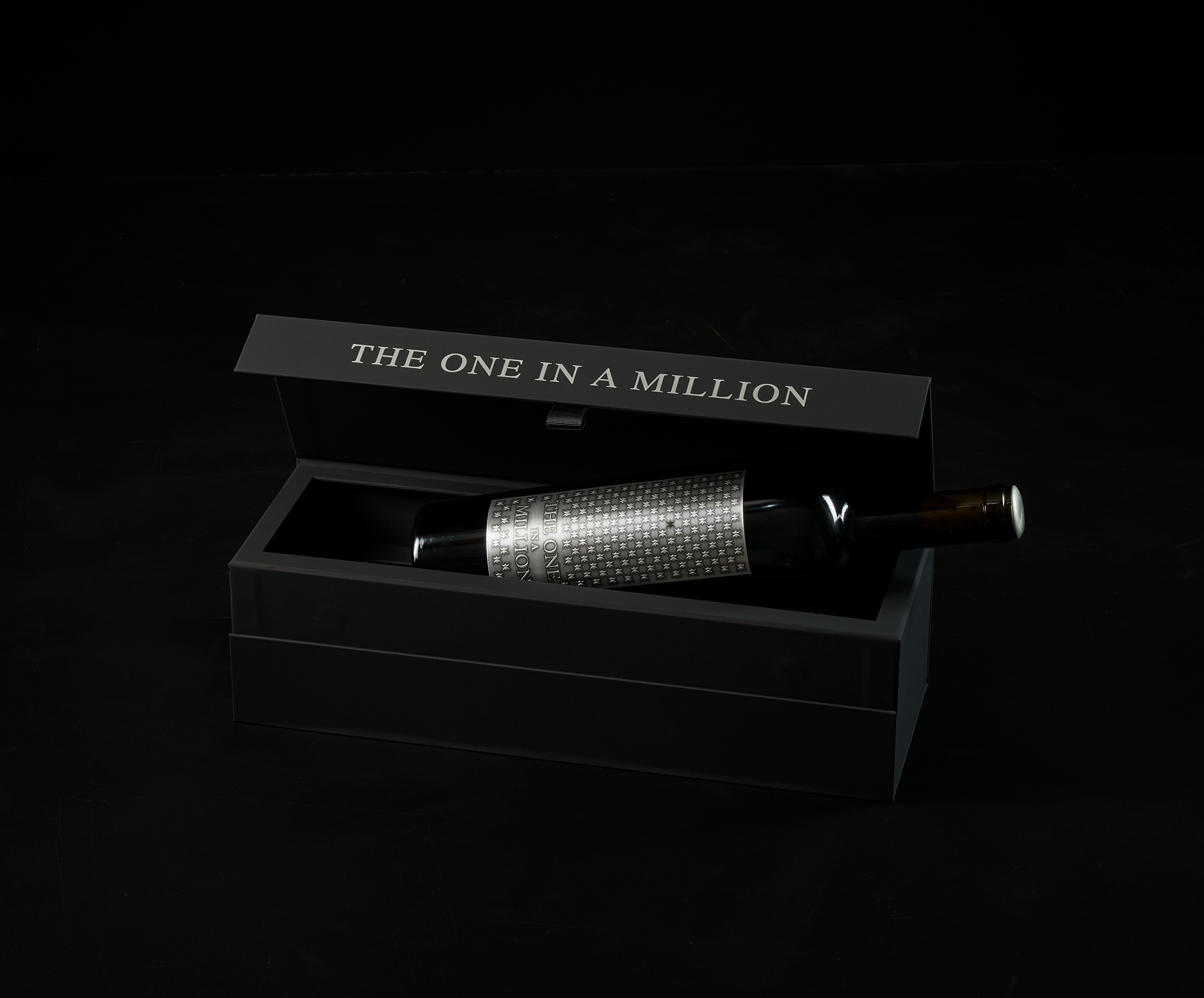 Copy of One bottle inside presentation box (1)