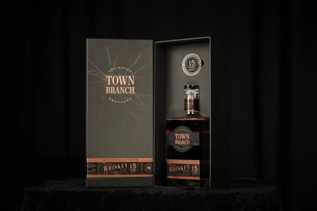 Review: Town Branch American Single Malt Bottled in Bond 15 Years Old

https://www.drinkhacker.com/2025/03/09/review-town-branch-american-single-malt-bottled-in-bond-15-years-old/